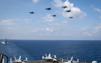 Tàu sân bay Mỹ tập trận ở Biển Đông