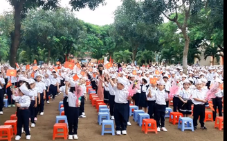 Dịch Covid-19: Cách ly tại nhà hơn 1.000 học sinh, giáo viên tiểu học