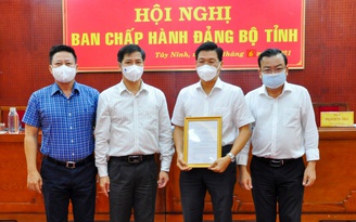 Nhiều tỉnh bầu chức danh lãnh đạo HĐND, UBND