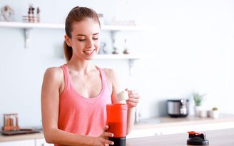 4 thói quen ăn uống đơn giản để giảm cân sau tuổi 40