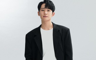 Sợ mất vai diễn, Jung Hae In từng che giấu chấn thương