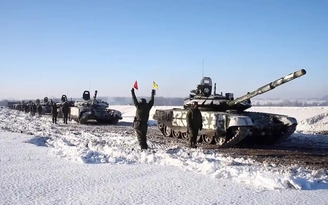 Tranh cãi về diễn biến quân sự xung quanh Ukraine
