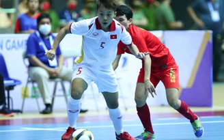 Futsal nữ thắng đậm, chờ gặp Thái Lan