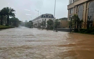 Mưa lớn gây ngập lụt nhiều đô thị ở Bắc bộ