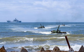 Trung Quốc liên tục tập trận từ eo biển Đài Loan đến Biển Đông