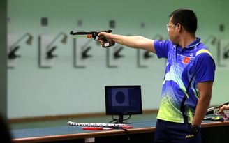 Xạ thủ Việt Nam Hoàng Xuân Vinh là ngôi sao của SEA Games 30