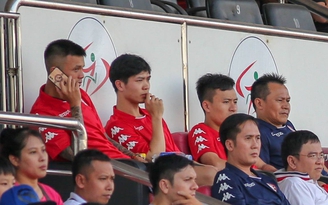 Công Phượng ngồi khán đài, TP.HCM thua trận