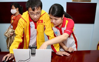 Cờ vua Việt Nam khởi sắc ở Olympiad Online bằng dấu ấn tinh thần đồng đội