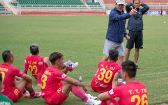 Chính thức: HLV Vũ Tiến Thành thôi dẫn dắt Sài Gòn FC, sang quản lý PVF