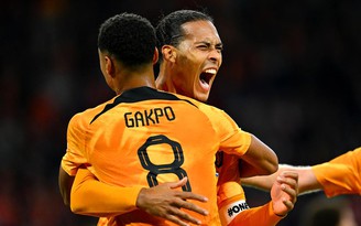 Trung vệ CLB Liverpool tỏa sáng đưa tuyển Hà Lan ‘bay’ vào vòng chung kết Nations League