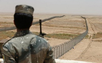Ả Rập Xê Út xây ‘Vạn lý trường thành’ ngăn IS