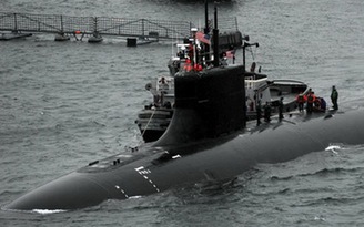 Tàu sân bay Trung Quốc sợ tàu ngầm tấn công của Mỹ