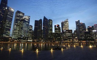 Bí quyết biến nước thải, nước biển thành nước uống của Singapore