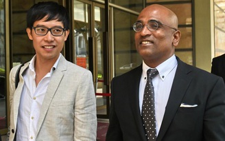 Bôi nhọ Thủ tướng, một blogger Singapore phải đóng tiền phạt 17 năm