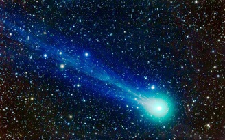 Hai sao chổi đang cùng lao đến Trái đất