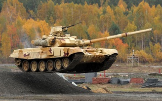 Báo Nga: Việt Nam dự định mua 28 xe tăng T-90SM