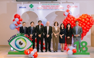 DKSH đại diện Alcon ký kết hợp tác với Hệ thống Bệnh viện Mắt Sài Gòn