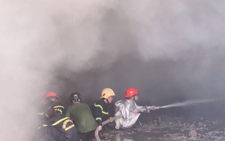 Đà Nẵng: Lô hàng quạt nước hàng tỉ đồng bị thiêu rụi trong vụ cháy nhà xưởng