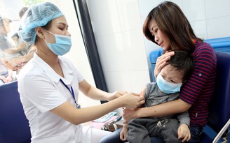 Đi nước ngoài tiêm chủng vắc xin: Cẩn thận với rủi ro