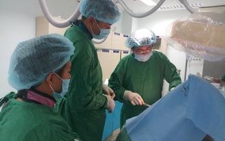Đặt thành công máy tạo nhịp tim cho 3 bệnh nhân cao tuổi ở Ninh Thuận