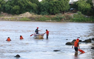 Ninh Thuận: Tìm thấy thi thể nạn nhân nhảy cầu Đạo Long 2 xuống sông Dinh