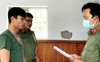Ninh Thuận: Bắt giữ đối tượng dùng súng tự chế bắn vỡ cửa kính nhà dân