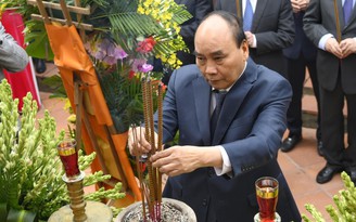 Chủ tịch nước Nguyễn Xuân Phúc dự lễ vinh danh nữ sĩ Hồ Xuân Hương
