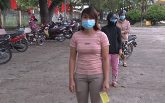 Đồng Nai: Phường đông dân nhất Biên Hòa phát phiếu đi chợ cho dân nơi phong tỏa