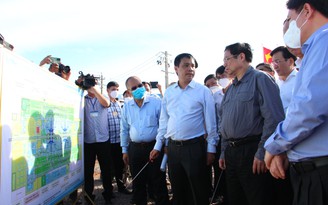 Thủ tướng kiểm tra dự án sân bay Long Thành: Ai không làm được thì đứng ra một bên