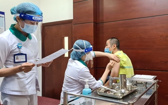 Lâm Đồng: Ưu tiên tiêm vắc xin phòng Covid-19 cho 22.000 giáo viên