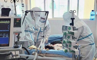 Bệnh nhân Covid-19 nặng nhất Lâm Đồng hồi phục ngoạn mục và được xuất viện