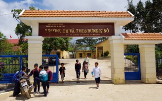 Chỉ gần 33% trẻ mầm non ở Lâm Đồng đến trường học trực tiếp sau tết