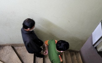 Đà Lạt: Khởi tố, bắt giam bị can hiếp dâm 2 học sinh tiểu học