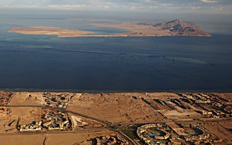 Ai Cập chính thức giao lại 2 đảo cho Ả Rập Xê Út
