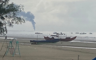 Quảng Ninh: Điều tra vụ cháy xuồng chở xăng ở Trà Cổ