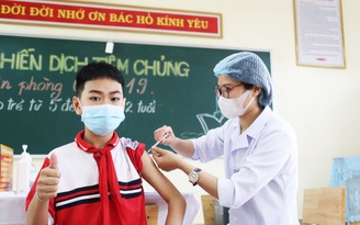 Quảng Ninh yêu cầu 100% được tiêm vắc xin trước thềm năm học mới