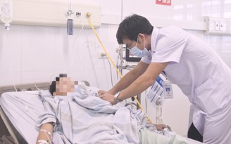 Quảng Ninh: Cứu sống bệnh nhân bị vỡ kén khí màng phổi hiếm gặp