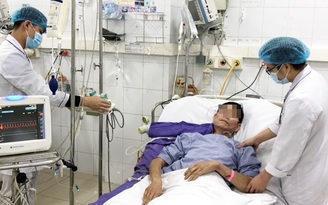 Quảng Ninh: Truyền 3 lít máu cứu người đàn ông bị đâm thấu ngực