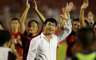 HLV Riedl và học trò cũ Hữu Thắng nóng lòng gặp lại nhau tại Indonesia