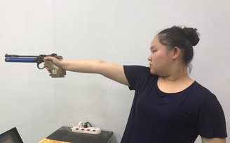 Nhà vô địch Olympic Hoàng Xuân Vinh đấu cặp với xạ thủ tuổi teen