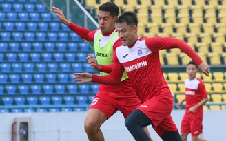 Nghiêm Xuân Tú phủ nhận rời CLB Than Quảng Ninh sau vòng 13 V-League 2021