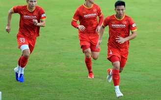 Khỏi hoàn toàn chấn thương, Tiến Dũng nói gì về AFF Cup và trận gặp Trung Quốc?