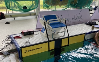 Bục xuất phát đã về đủ tại Cung thể thao dưới nước, môn bơi thoát hiểm