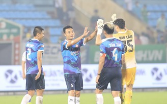 'Đội Bình Định không từ bỏ việc bám đuổi Hà Nội FC trong cuộc đua vô địch'