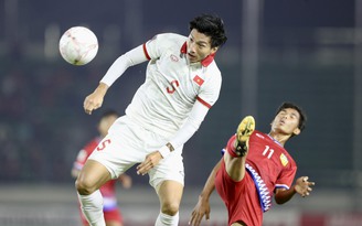 AFF Cup 2022: Chờ Văn Hậu mang 'cơn lốc' trở lại đường biên