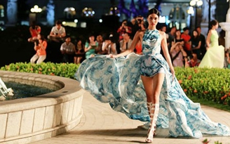 Sau các show diễn, nhà thiết kế chỉ như thợ may đo