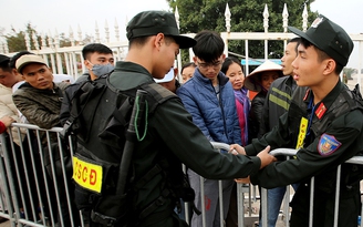 Cảnh sát cơ động Hà Nội sẽ xử lý nghiêm CĐV U.23 quá khích đua xe