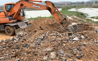 Bắc Giang phát hiện 3 doanh nghiệp Trung Quốc chôn chất thải trái phép
