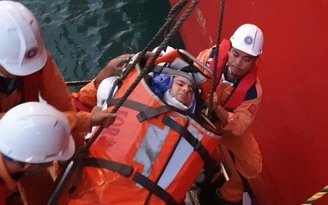 Cứu thuyền viên người Ukraine gặp nạn trên biển Việt Nam