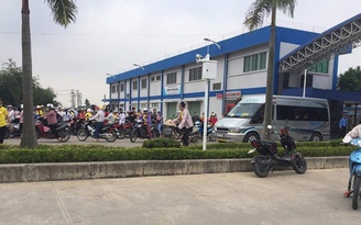 Công nhân da giày Nam Định ngất hàng loạt
